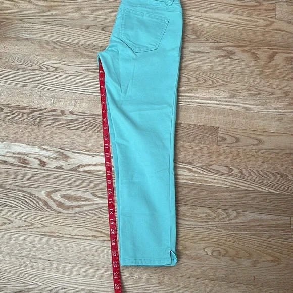 Capri pants - Picture 4 of 4